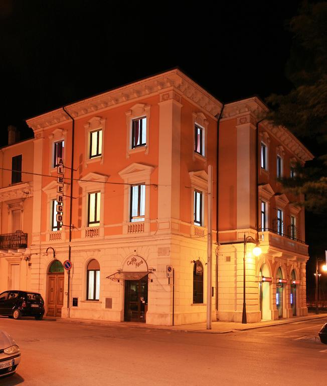 Albergo Ma.Re Popoli Exterior photo